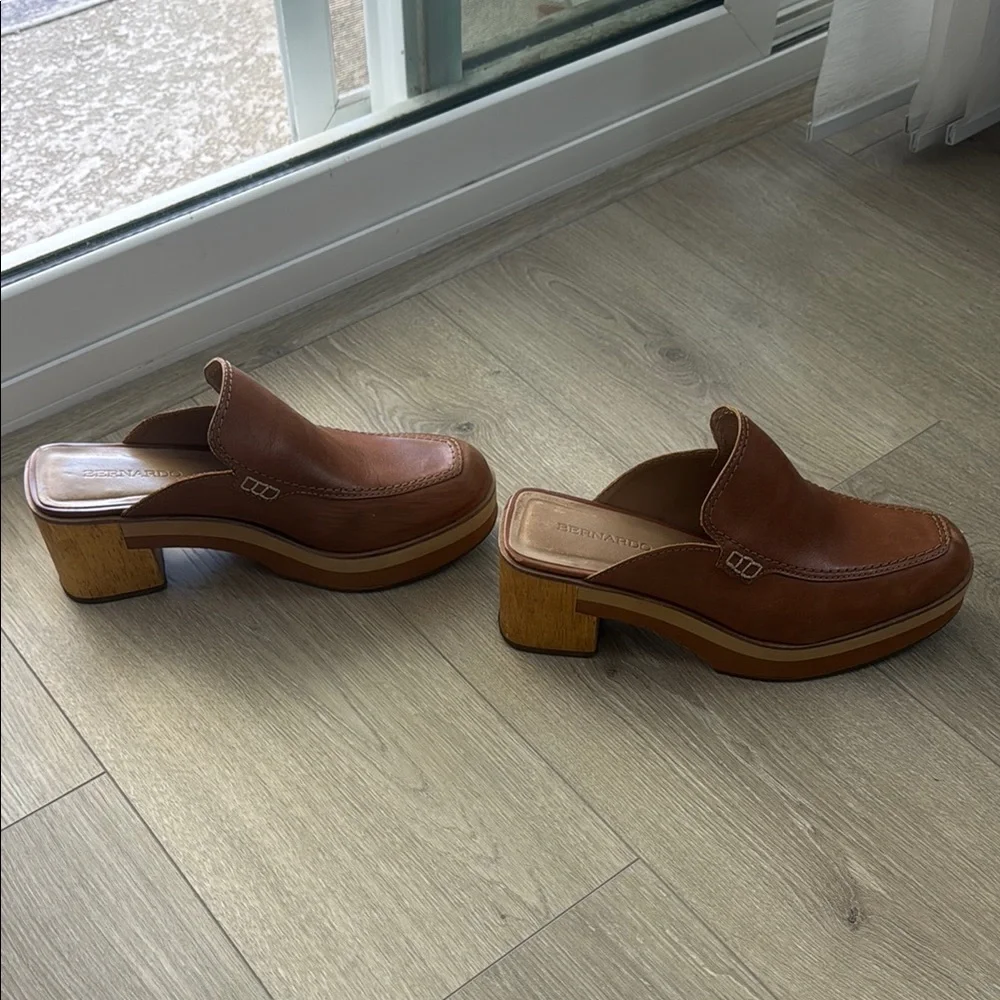 Women’s Brown Leather Slip-On Shoes - Picture 8 of 10
